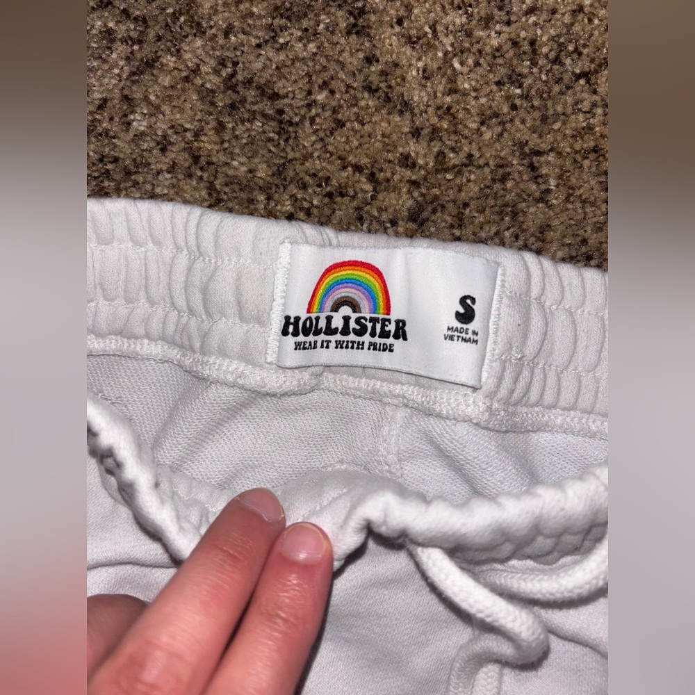 Hollister joggers - Picture 2 of 2